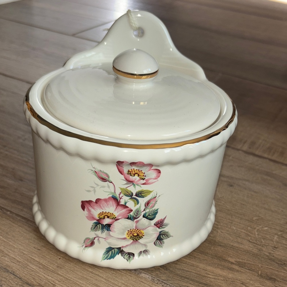 Salt Cellar w/ lid Ceramic wall hanging